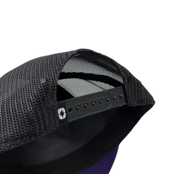 NWOT Polaris Ellipse Patch Trucker Hat - Picture 7 of 11